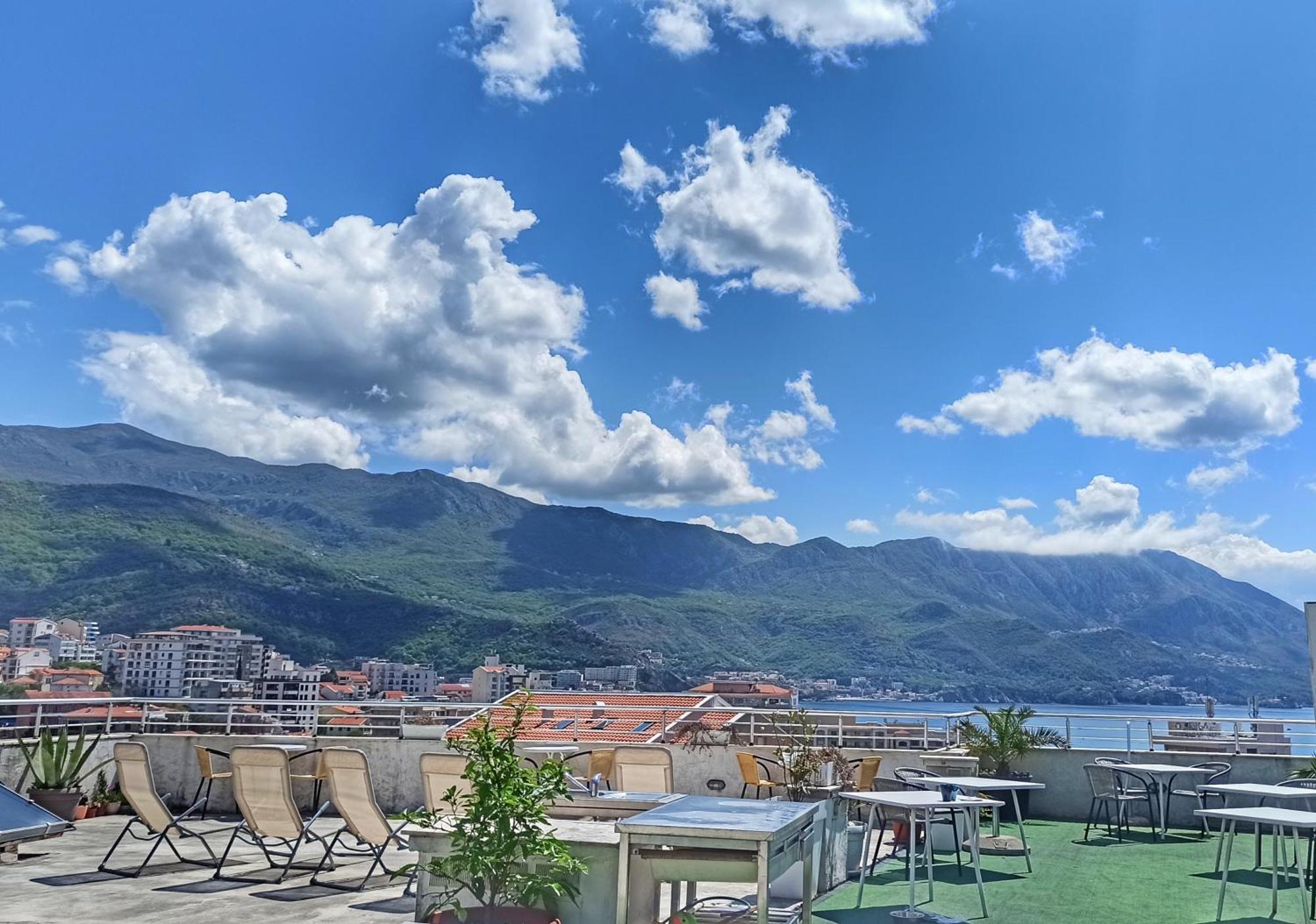 Apartments Mitende Budva Exterior foto