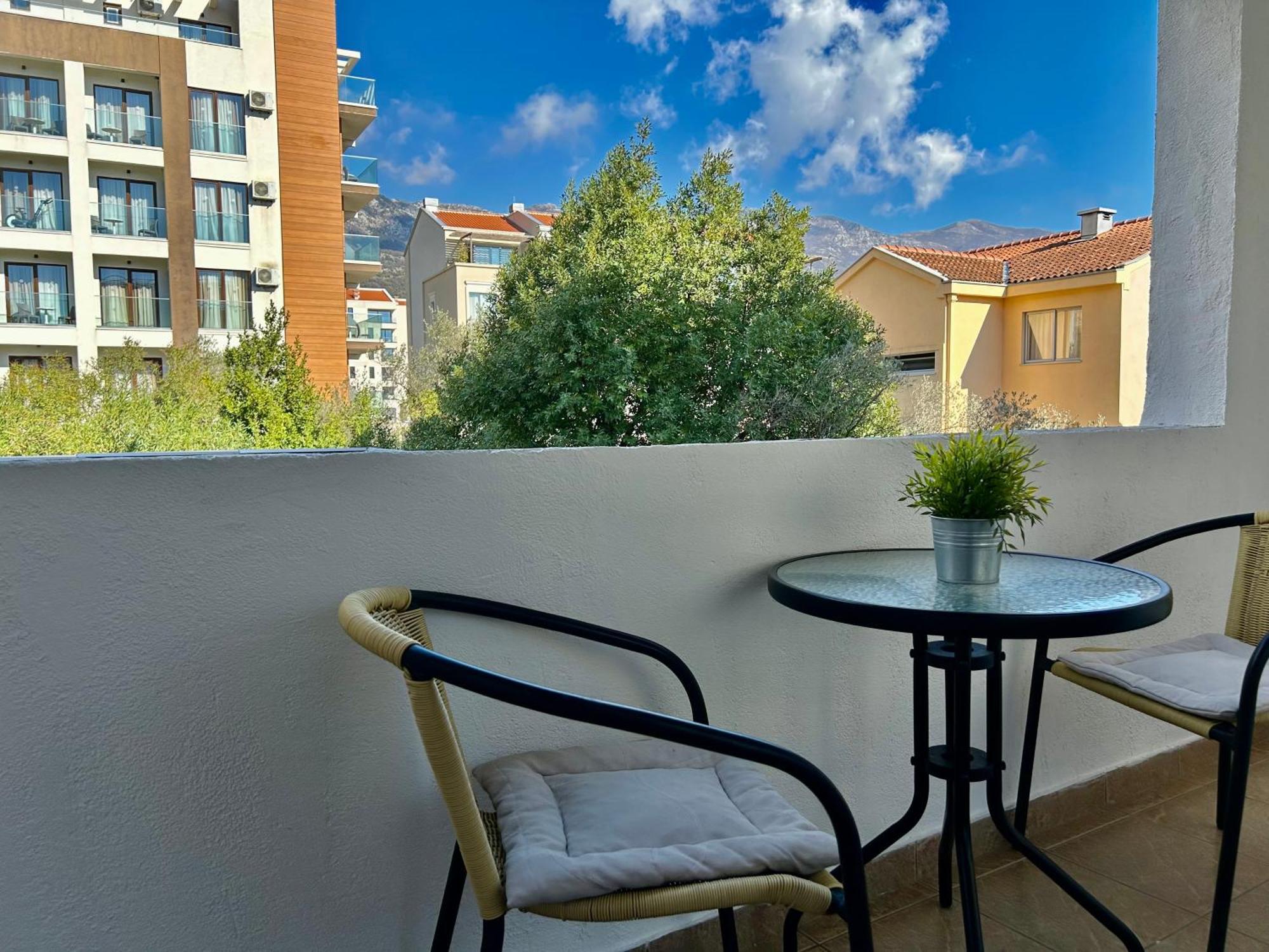 Apartments Mitende Budva Exterior foto
