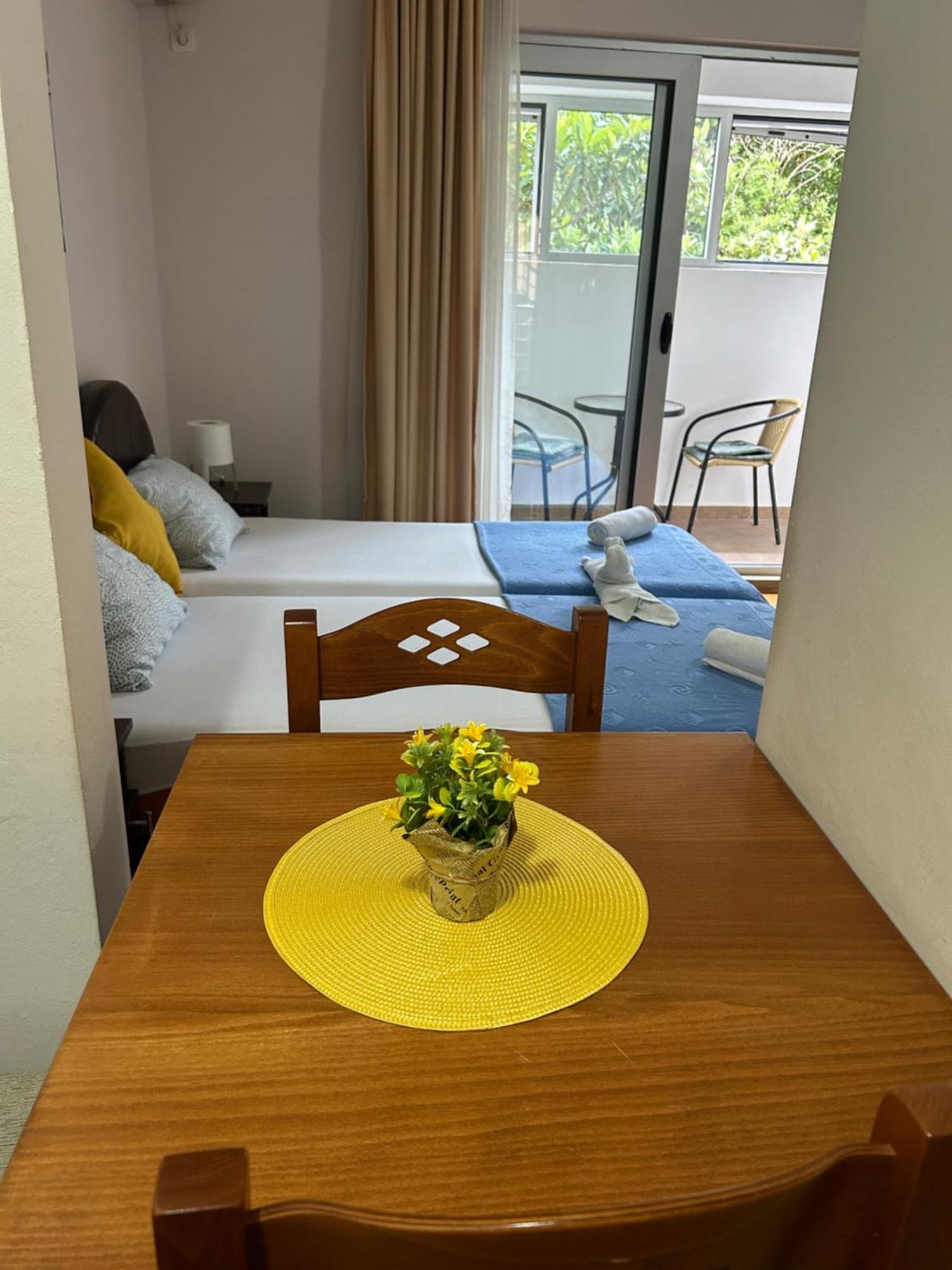 Apartments Mitende Budva Exterior foto